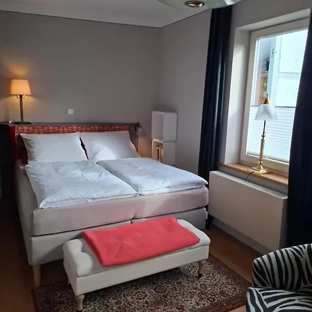 Leopold Mit Balkon Apartamento Coburg